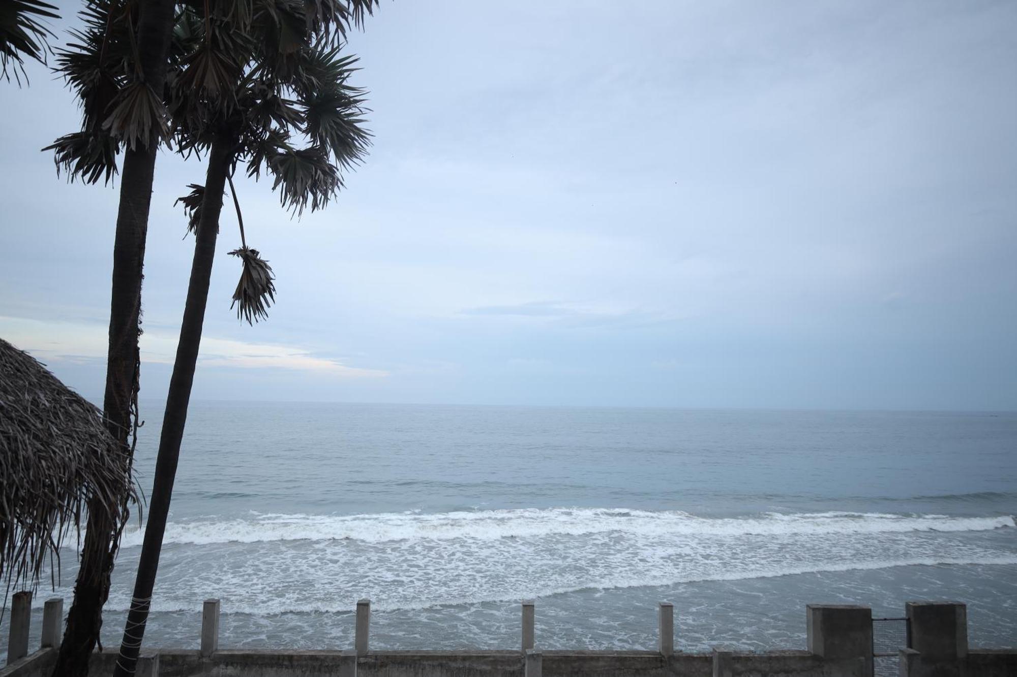 Le Serene Independent Beach Villa Kottakuppam Buitenkant foto