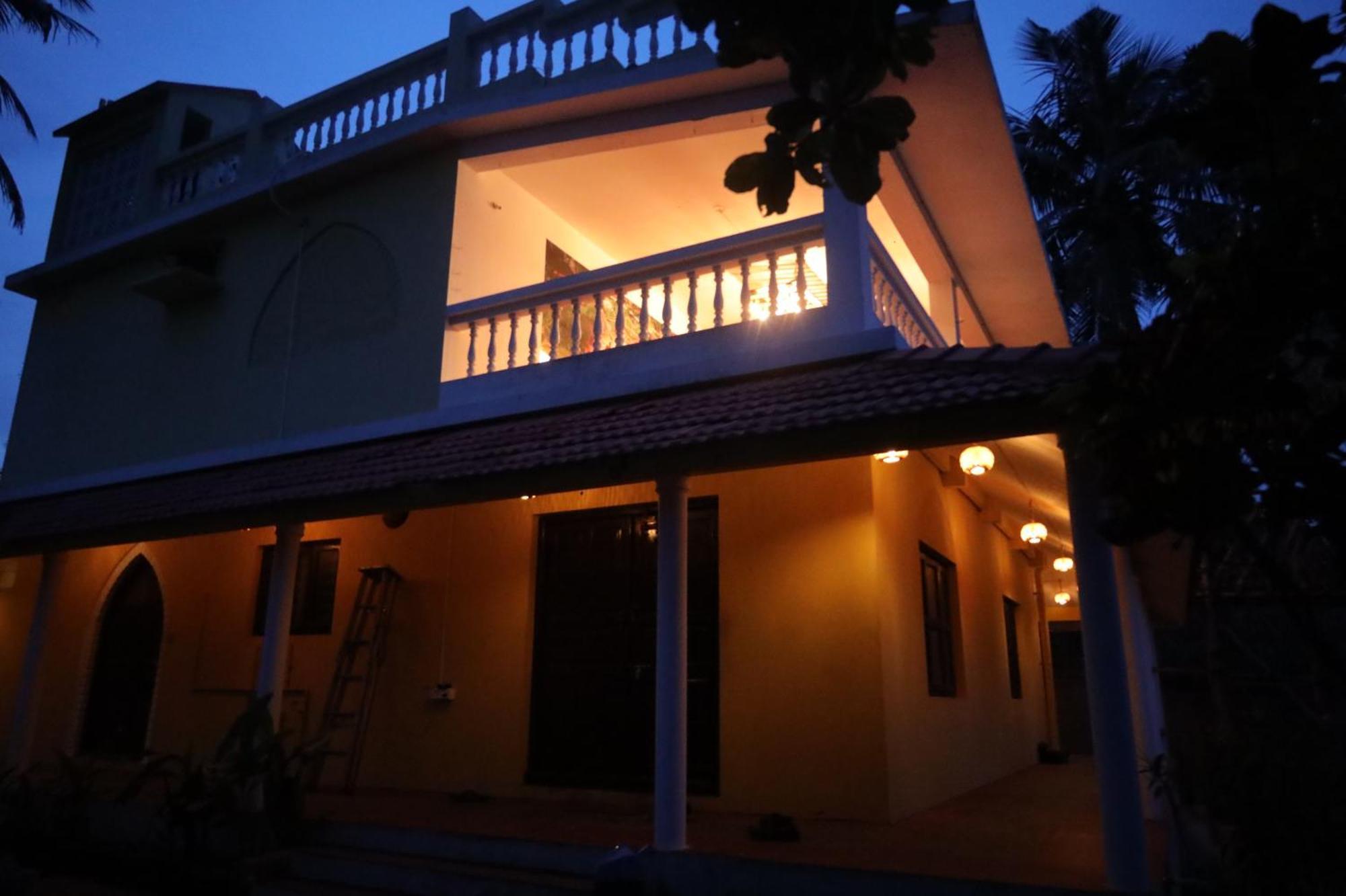 Le Serene Independent Beach Villa Kottakuppam Buitenkant foto