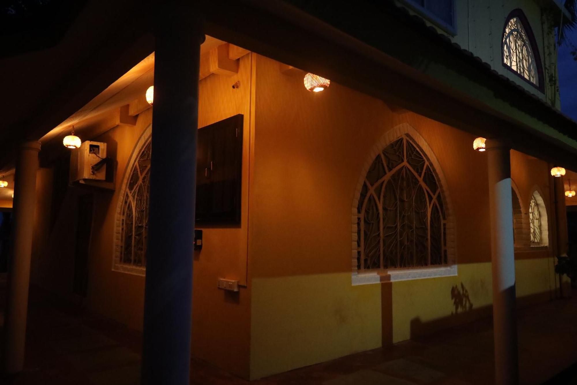 Le Serene Independent Beach Villa Kottakuppam Buitenkant foto