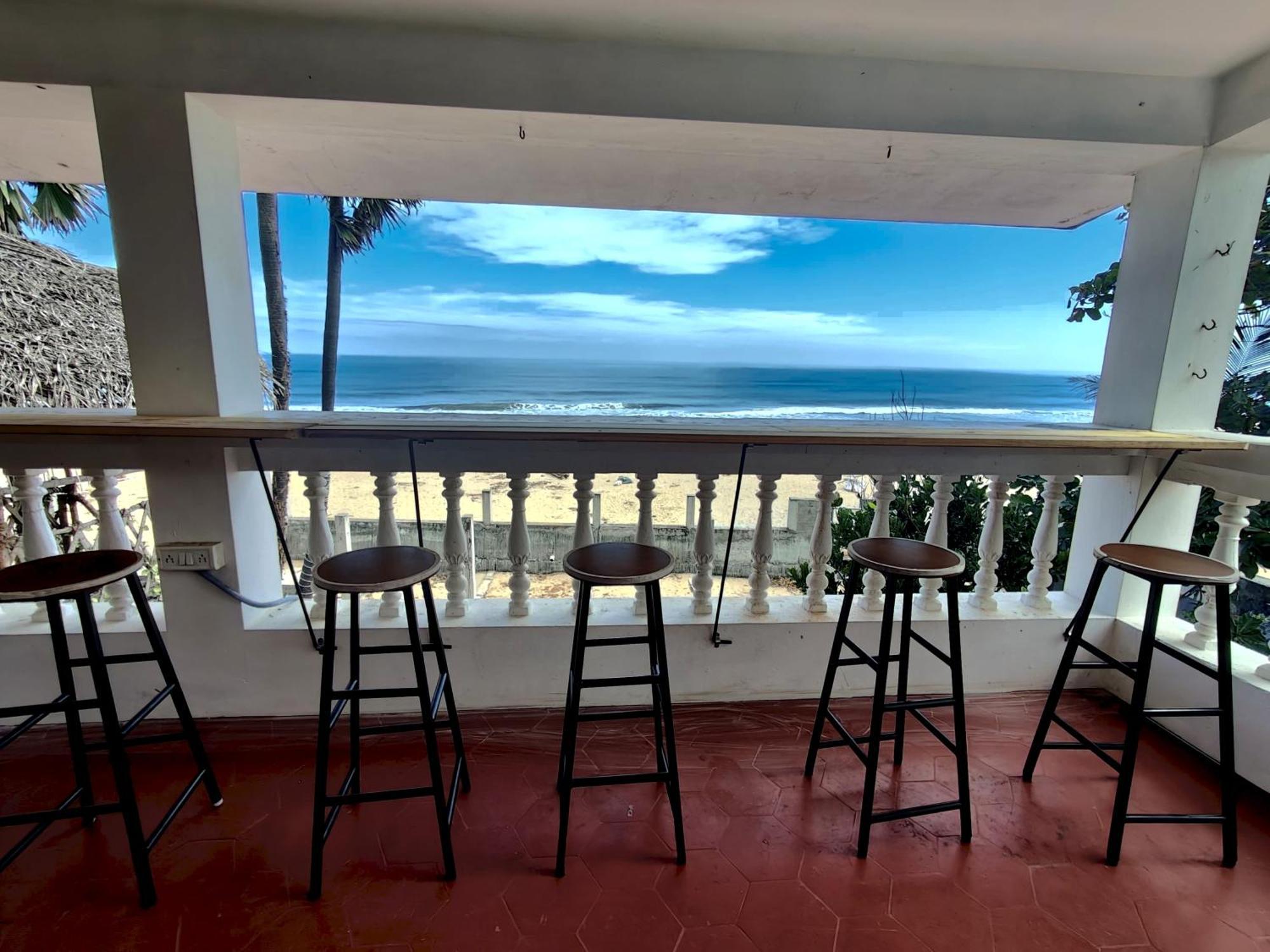 Le Serene Independent Beach Villa Kottakuppam Buitenkant foto